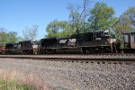 Mid-train DPUs on 594 coming through Cove PA